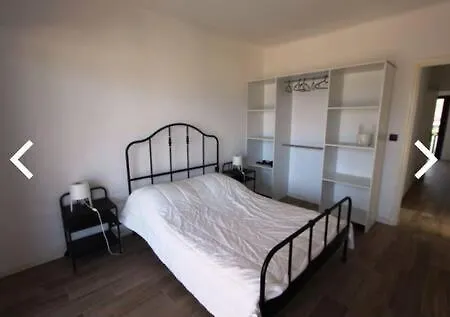 Parc Lazaro Apartment *