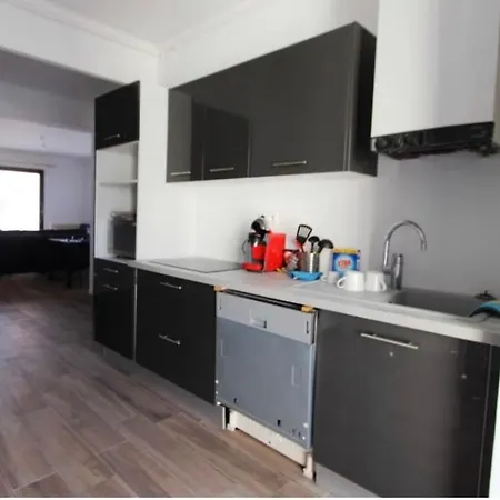 Parc Lazaro Apartment